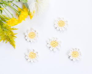 Sweet Daisy Napkin Rings and Flowers