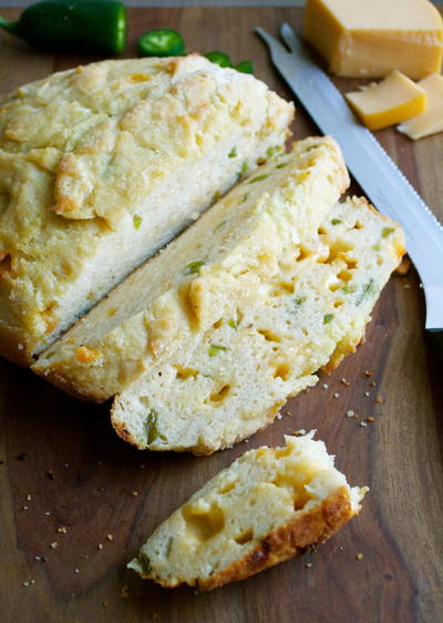 Smoked Gouda and Jalapeno Beer Bread