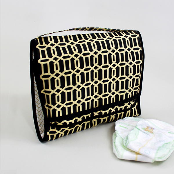 On-the-Go Changing Pad Diaper Caddy On-the-Go Changing Pad & Diaper Caddy_1