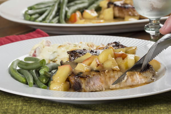 Orchard Pork Chops Orchard Pork Chops