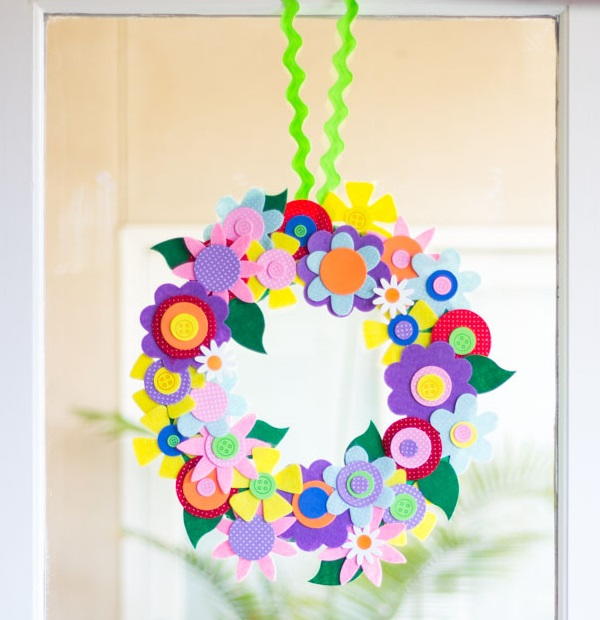 Felt Flower DIY Wreath Felt Flower DIY Wreath