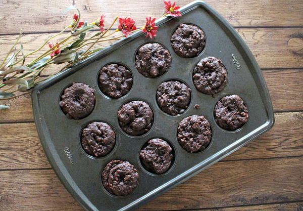 Grain Free Vegan Mini Brownie Cups Grain Free Vegan Mini Brownie Cups