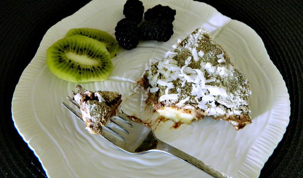 Amazing Raw Chocolate Banana Coconut Cake Amazing Raw Chocolate Banana Coconut Cake