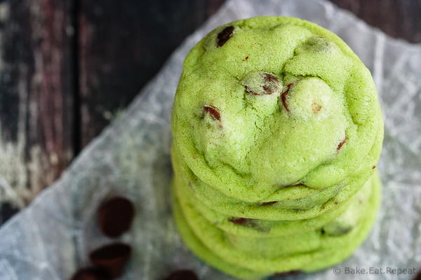 Chewy Chocolate Mint Chip Cookies Chewy Chocolate Mint Chip Cookies
