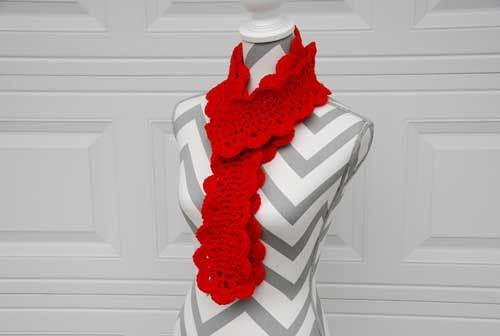 scalloped scarf