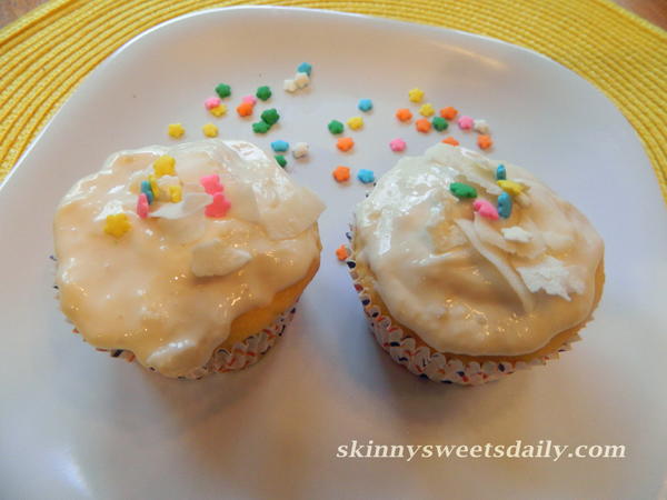 Tropical Pineapple Coconut Cupcakes Easy Recipe Tropical Pineapple Coconut Cupcakes Easy Recipe