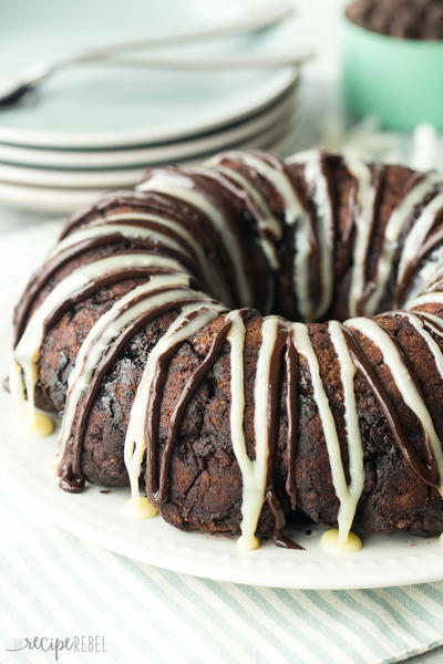 Easy Double Chocolate Monkey Bread Easy Double Chocolate Monkey Bread