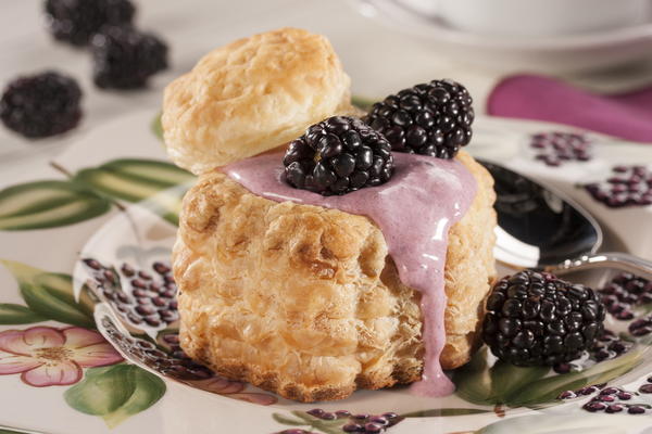 Lemon-Blackberry Cream Puffs