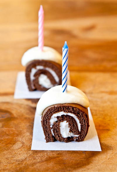 Ho Ho Cake Recipe with Cream Cheese Frosting Ho Ho Cake Recipe with Cream Cheese Frosting