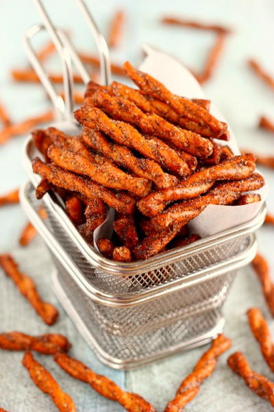 Cinnamon Sugar Pretzel Sticks Cinnamon Sugar Pretzel Sticks