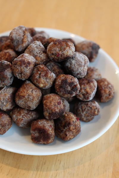 Simple Homemade Frozen Meatballs