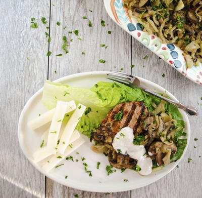 Grilled Turkey Burgers with Fennel Mushrooms and Spicy Greek Sauce Grilled Turkey Burgers with Fennel, Mushrooms and Spicy Greek Sauce