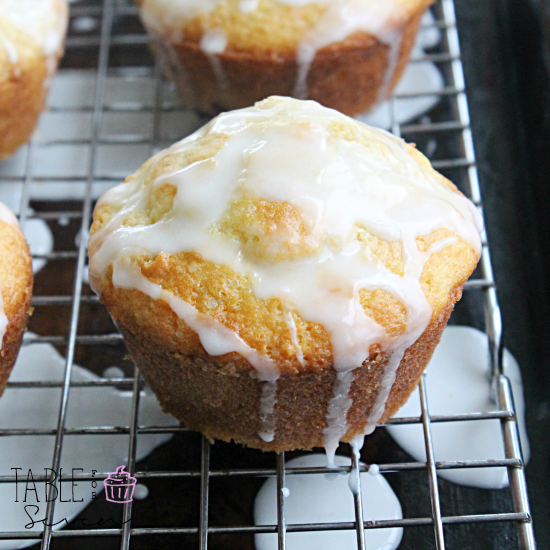 Blackberry Muffins with Lemon Glaze Blackberry Muffins with Lemon Glaze