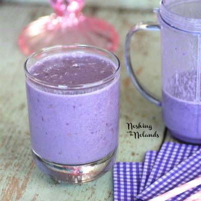 Banana and Blackberry Smoothie