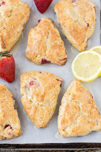 Lemon Cream Cheese Scones with Strawberries Lemon Cream Cheese Scones with Strawberries