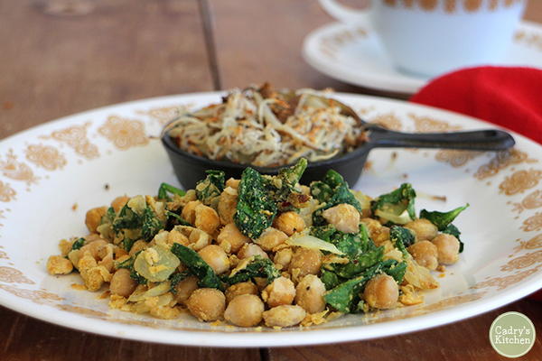 Chickpea Scramble and Hash Browns Chickpea Scramble and Hash Browns_1