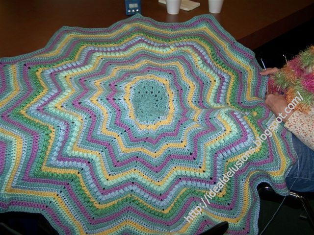 Basic Round Ripple Afghan Basic Round Ripple Afghan