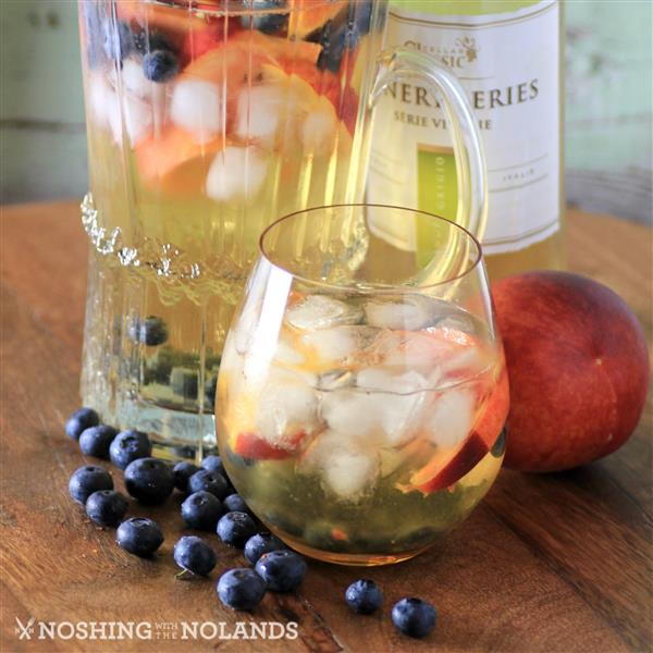 Peach Blueberry Sangria Peach Blueberry Sangria