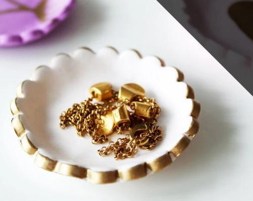 Gold-Edged Clay Jewelry Dishes Gold-Edged Clay Jewelry Dishes