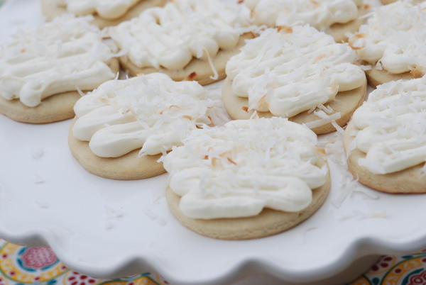 Dreamy Coconut Cream Sugar Cookies Dreamy Coconut Cream Sugar Cookies