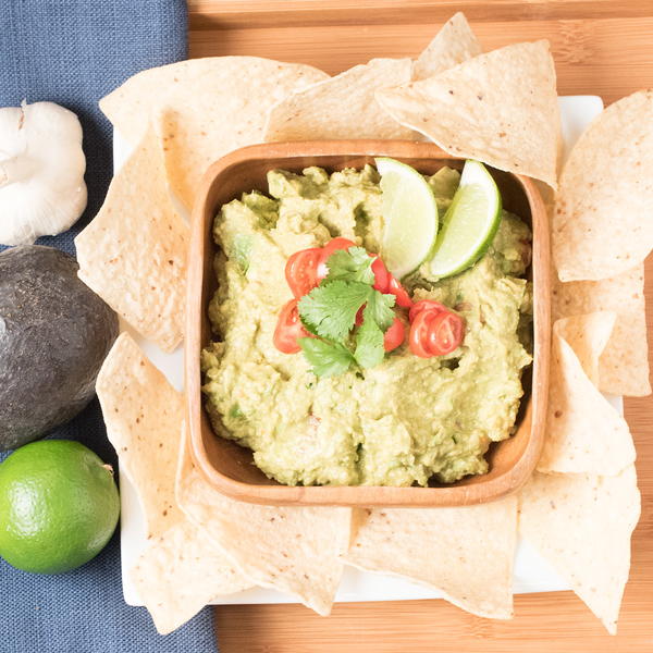 Simple Spicy Guacamole Simple Spicy Guacamole