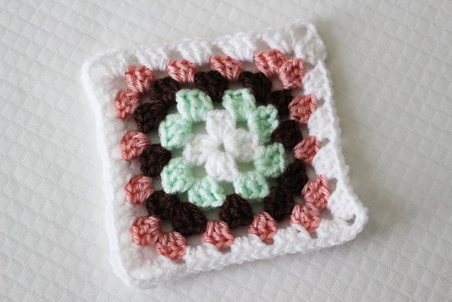 Traditional Granny Square 6in by 6in Traditional Granny Square (6in. by 6in.)