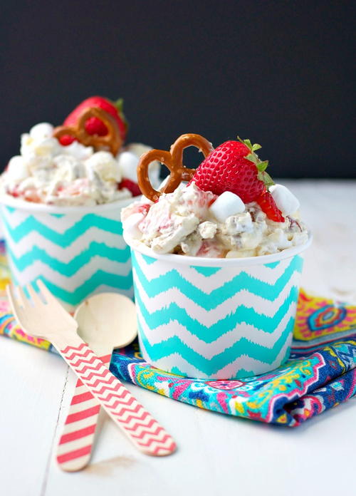 Crunchy Strawberry Pretzel Fluff Crunchy Strawberry Pretzel Fluff