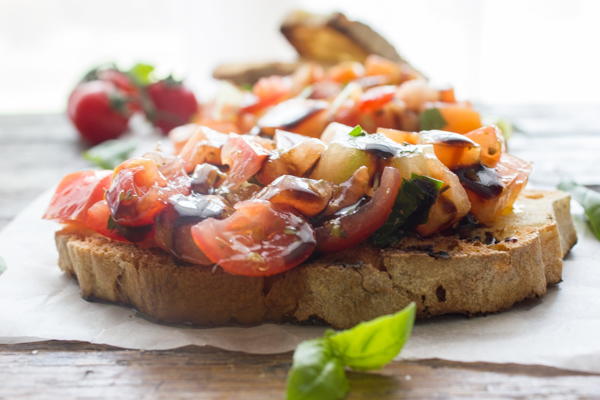 Easy Classic Tomato Bruschetta Easy Classic Tomato Bruschetta