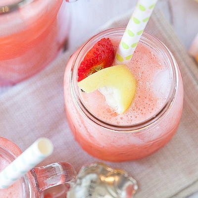 Less Sugar Strawberry Lemonade