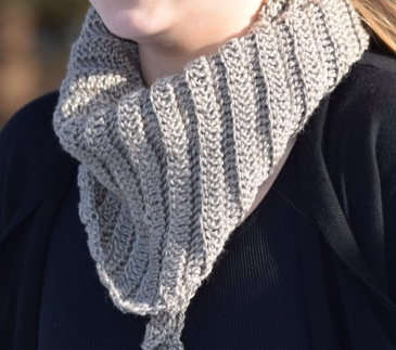 Ribbed Triangle Crochet Scarf