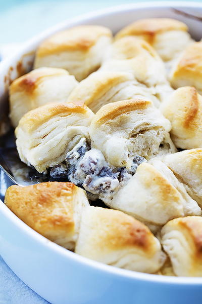 Biscuits and Gravy Breakfast Casserole Biscuits and Gravy Breakfast Casserole