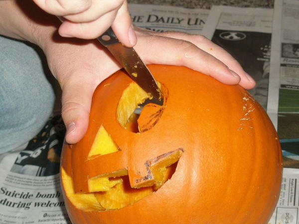 Fun Pumpkin Carving DIY Fun Pumpkin Carving DIY