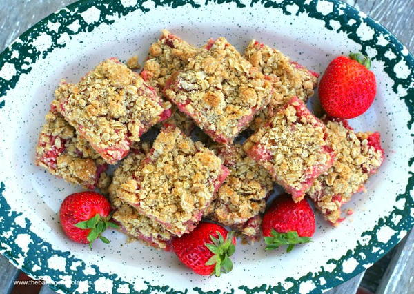 Awesome Strawberry Rhubarb Oatmeal Bars Awesome Strawberry Rhubarb Oatmeal Bars