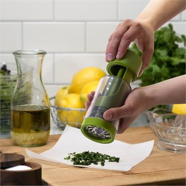 Microplane Stainless Steel Herb Mill Review