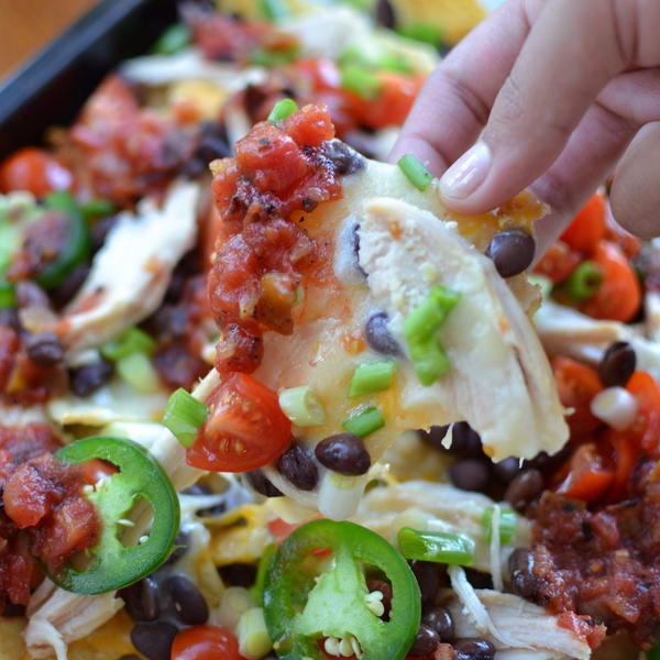 Triple Cheese Rotisserie Chicken Nachos Triple Cheese & Rotisserie Chicken Nachos