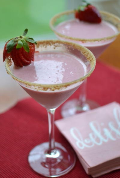 Strawberry Cheesecake Martini Strawberry Cheesecake Martini