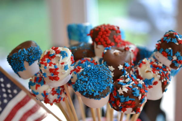 Patriotic Marshmallow Pops Patriotic Marshmallow Pops