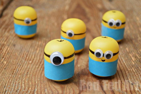 Minion Weeble Craft using Kinder Egg Capsule Minion Weeble Craft using Kinder Egg Capsule