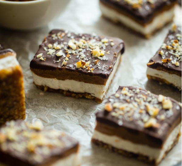 No-Bake Dark Chocolate Almond Bars No-Bake Dark Chocolate Almond Bars