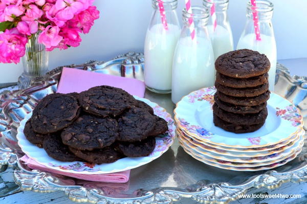 Dreamy Triple Chocolate Cookies Dreamy Triple Chocolate Cookies
