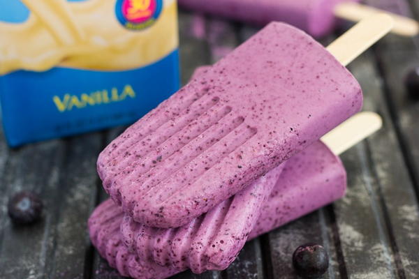 Blueberry Cheesecake Pops Blueberry Cheesecake Pops