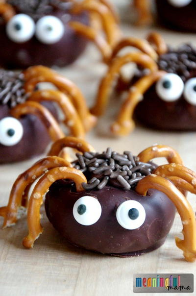 Mini Spider Donut Snacks for Kids Mini Spider Donut Snacks for Kids