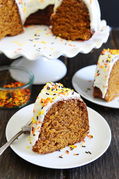 Pumpkin Bundt Cake with Cream Cheese Frosting Pumpkin Bundt Cake with Cream Cheese Frosting