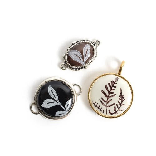 Rubber Stamp Faux Porcelain Pendant Rubber Stamp Faux Porcelain Pendant