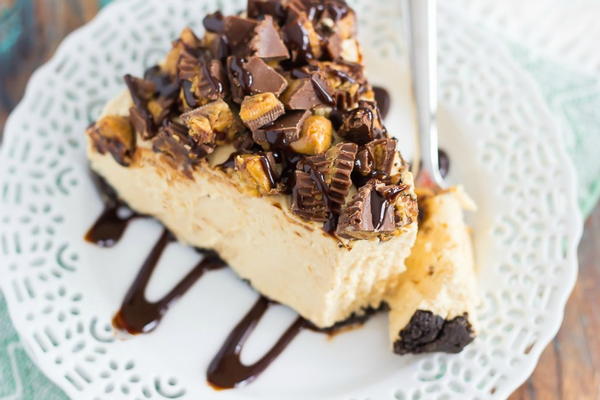 No-Bake Peanut Butter Cup Cheesecake No-Bake Peanut Butter Cup Cheesecake