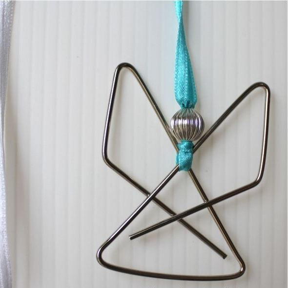 Pretty Paperclip Angel DIY Ornament Pretty Paperclip Angel DIY Ornament