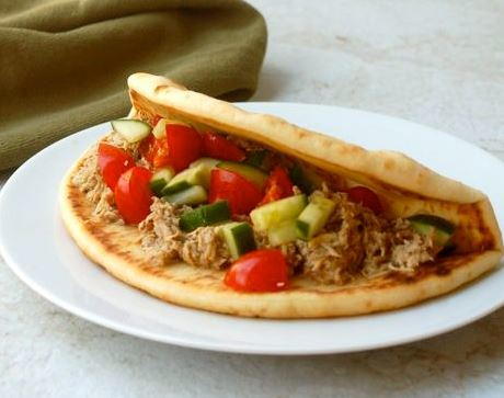 Slow Cooker Greek Chicken Pitas Slow Cooker Greek Chicken Pitas