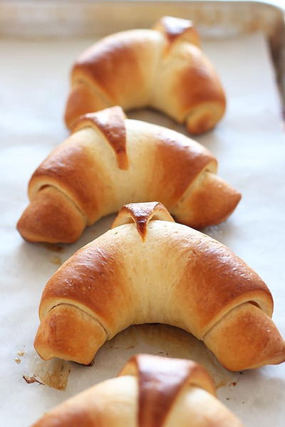 Super Simplified Homemade Crescent Rolls Super Simplified Homemade Crescent Rolls
