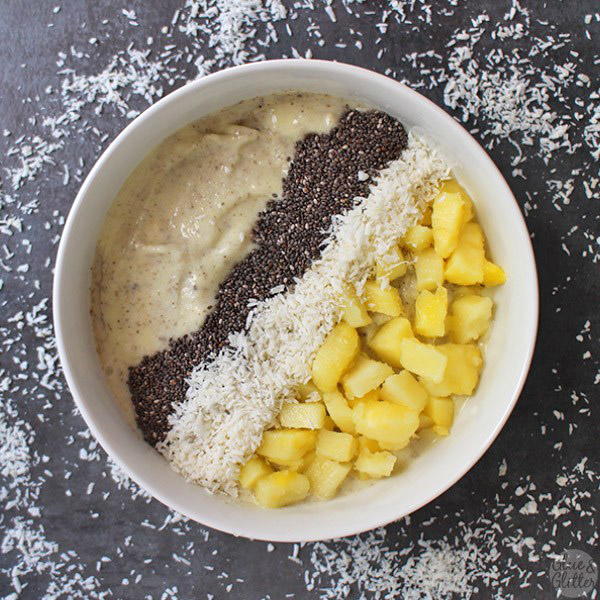 Coconut Pineapple Smoothie Bowl Coconut Pineapple Smoothie Bowl