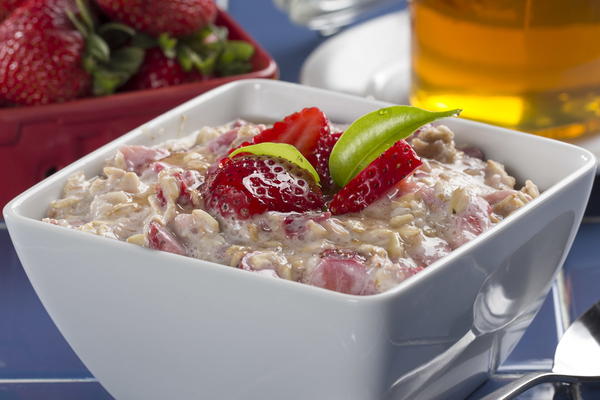 Strawberry Shortcake Overnight Oats